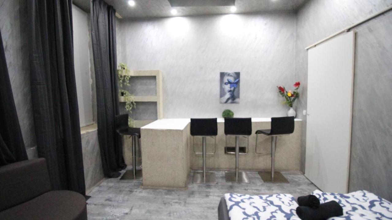 Family Studio In Akh Area Viena Exterior foto